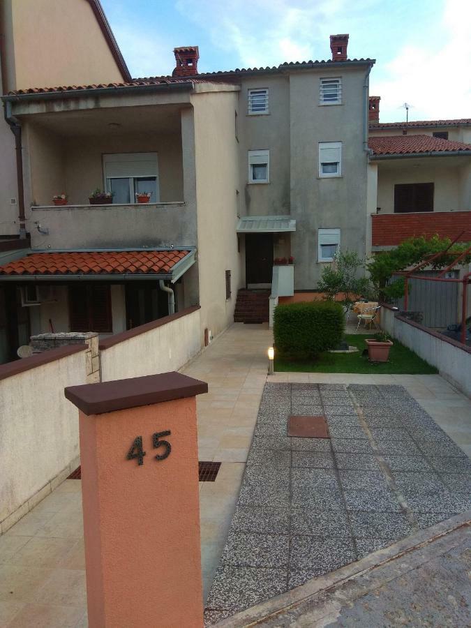Lorber House Stinjan *